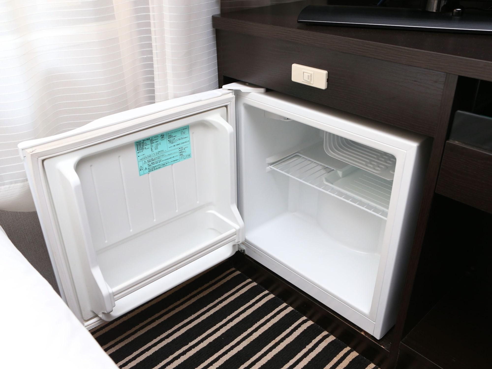 Apa Hotel Tonami Ekimae Екстер'єр фото